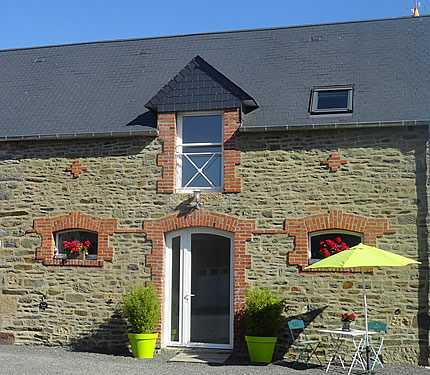gite famille mont saint michel, location gite mont st michel, location meublée longue durée Normandie, location vacances Mont Saint Michel, gite grande capacité Mont St Michel, gite de groupe, location famille